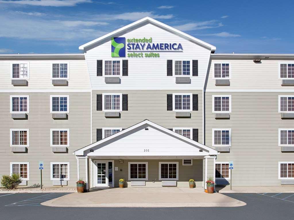 Extended America Select - - Airport Cleveland