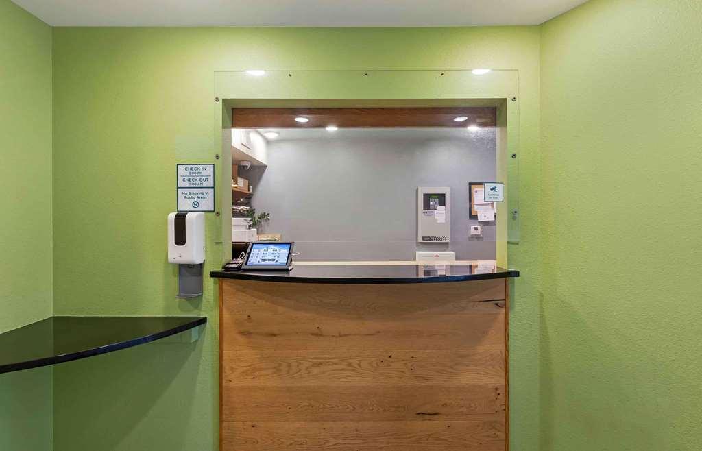 Extended America Select - - Airport Hotel